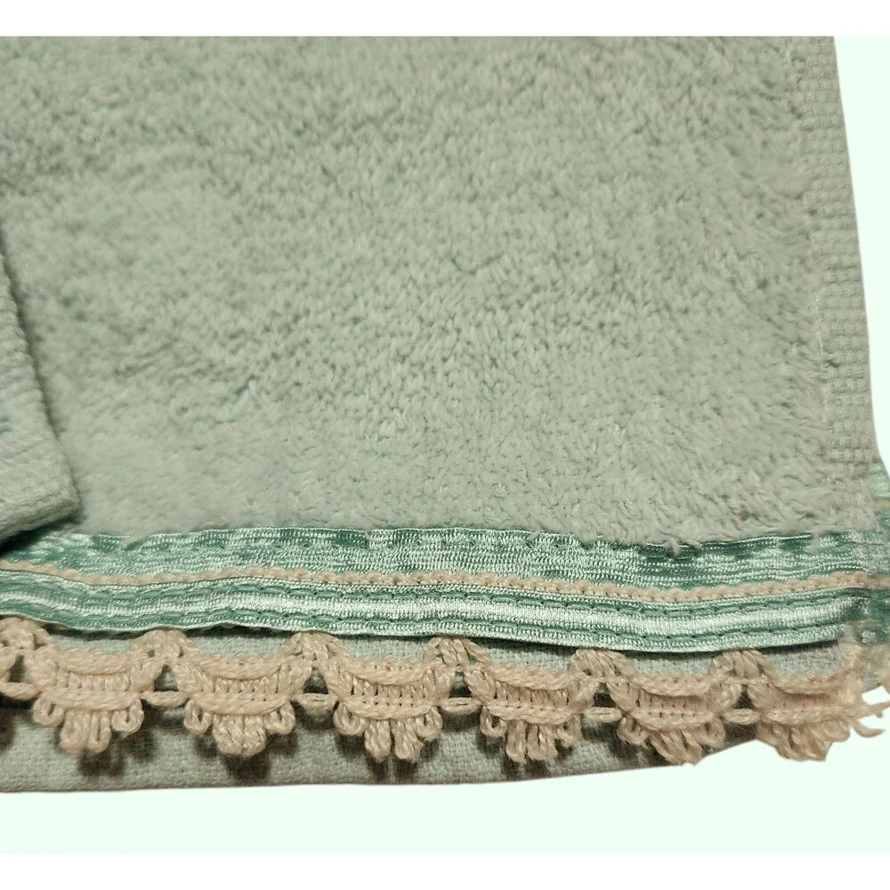 Lot of 5 Vintage Dundee Hand Towels Mint Green with Ribbon & Lace Trim USA Made